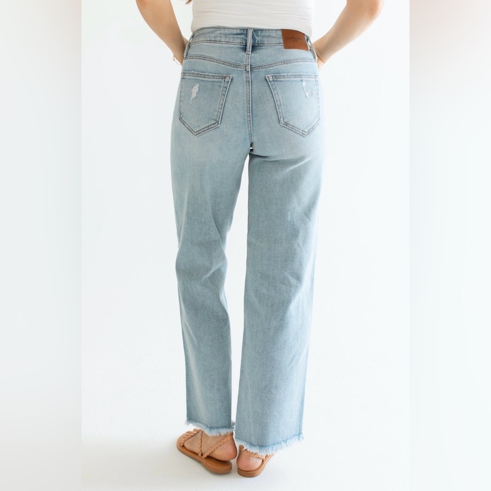 NWOT CJLA Light Wash Dylan Jeans Size 9 - Picture 9 of 9